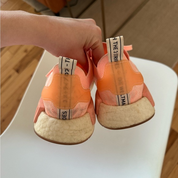 Adidas Originals Women’s NMD R1 Boost Orange shoes size 7 - Picture 4 of 7